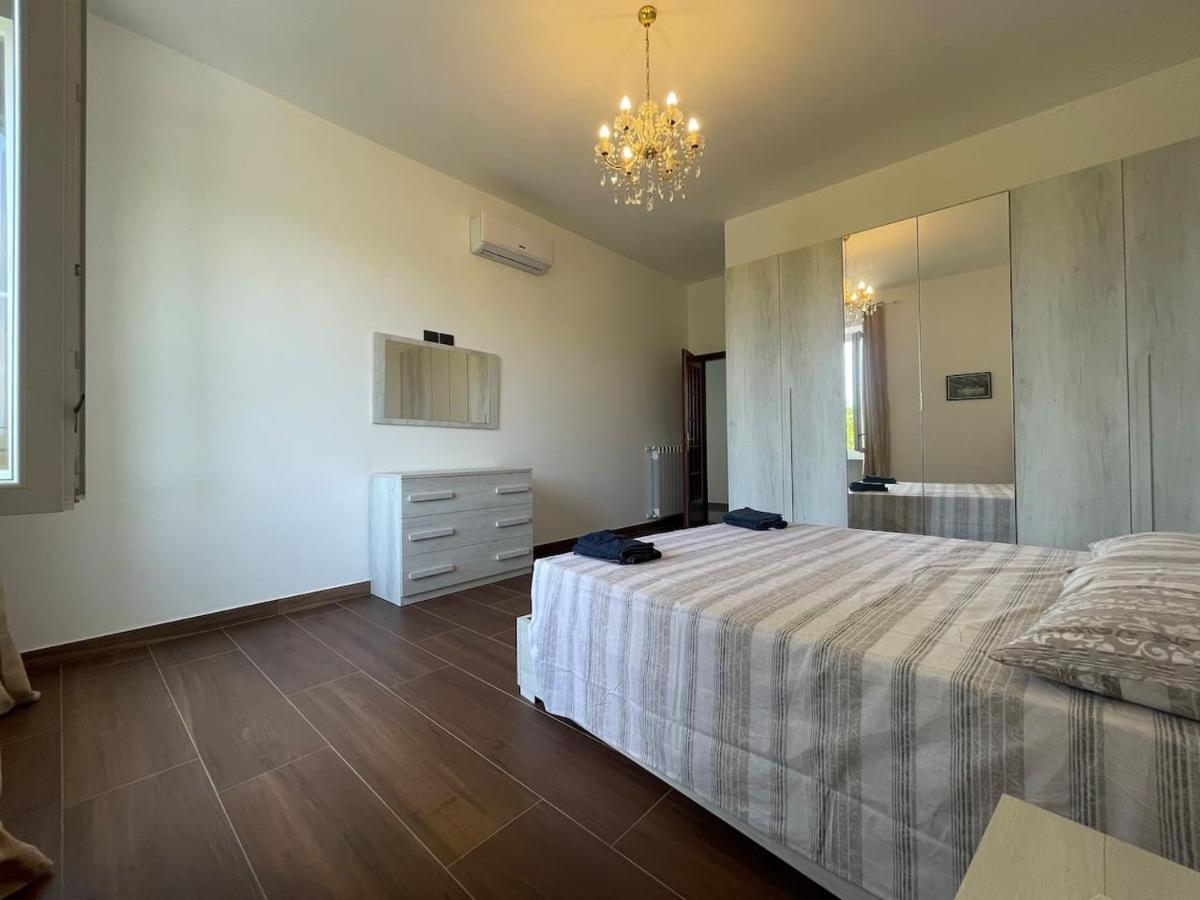 Autumn Apartment Vado Ligure Exterior photo