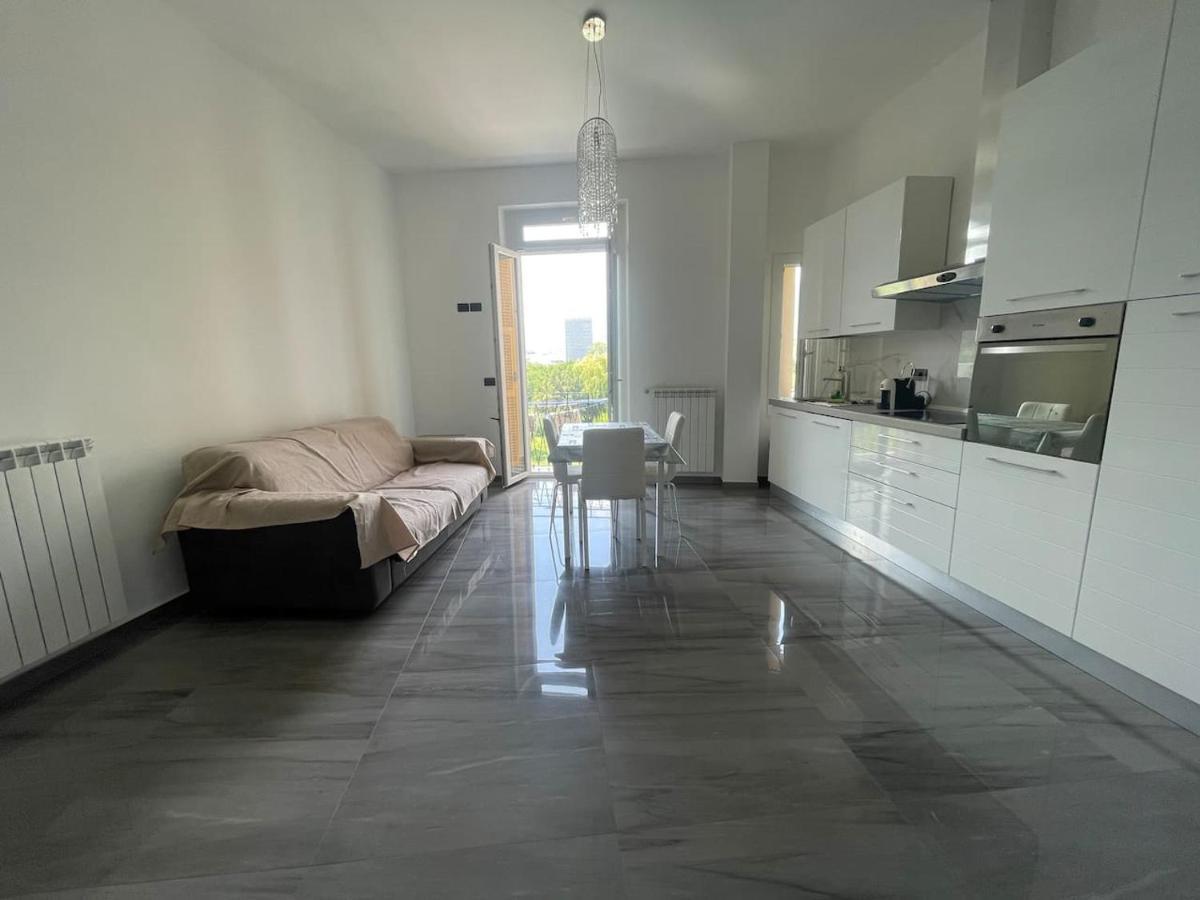 Autumn Apartment Vado Ligure Exterior photo